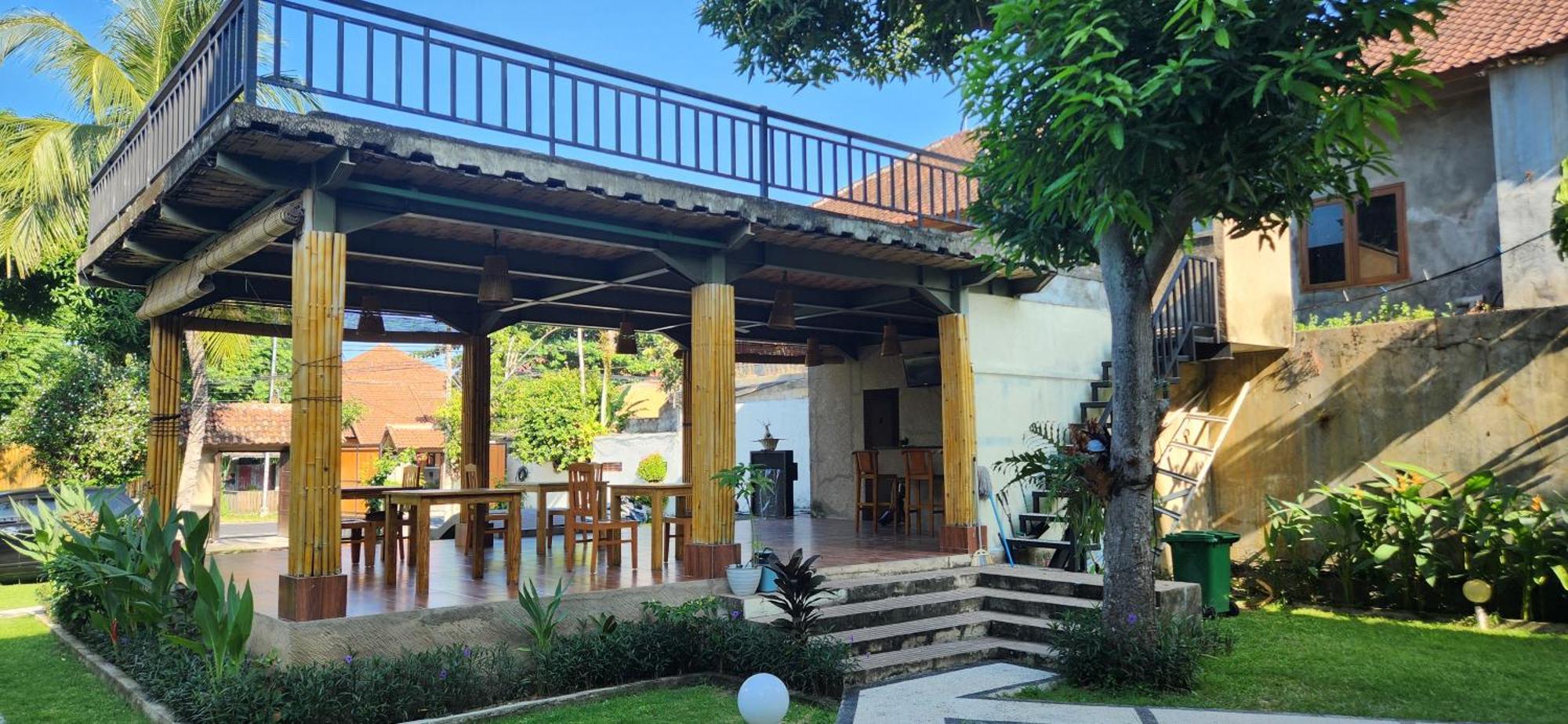 Dalia Budget Hotel Senggigi Bagian luar foto